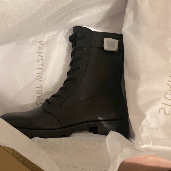 Stuart Weitzmen DAZZLE BOOTIE. - Picture 7 of 8